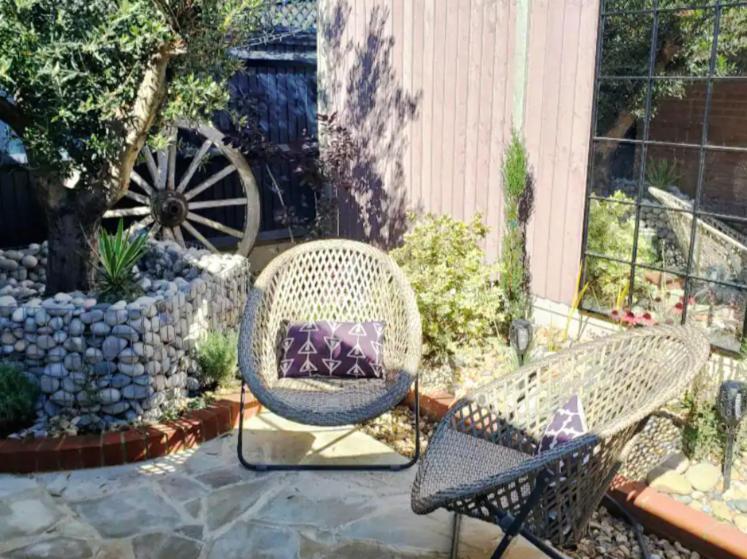 The Courtyard - Cosy, Secluded With Luxury Suite Walmer Екстериор снимка